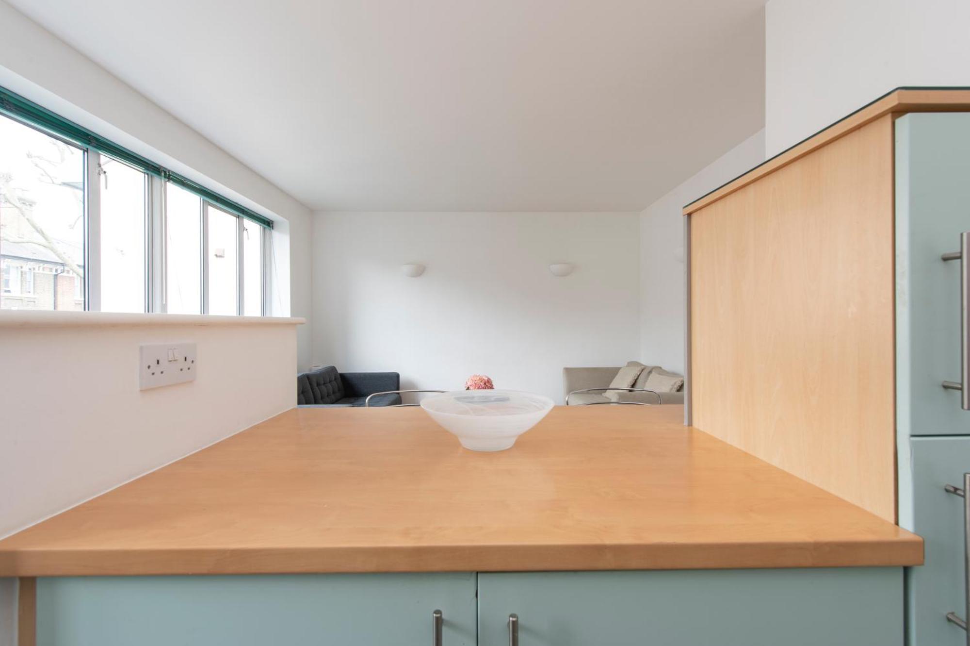 Modern Luxury Apartment By Bow Road Station Londra Dış mekan fotoğraf